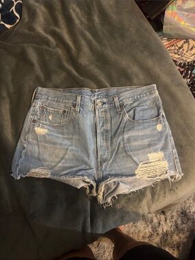 Levi’s Classic High-Rise Light Blue Denim Shorts